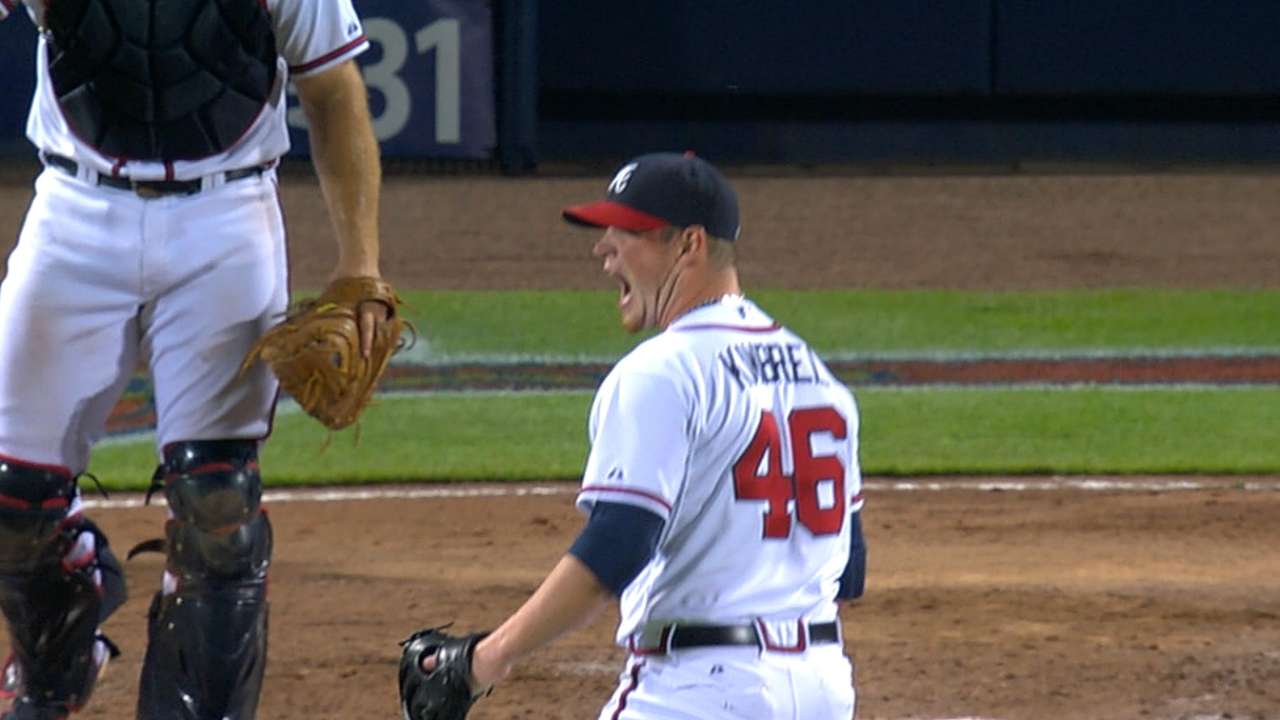 Kimbrel finds way into, out of unwanted spot