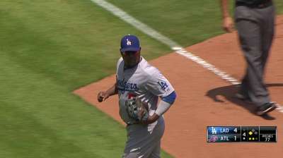 Uribe expects hamstring to land him on DL