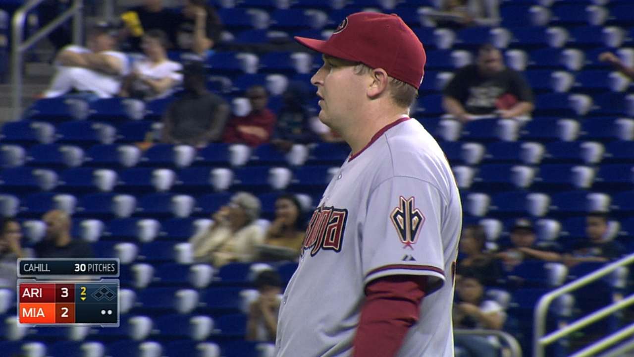 Hill y Pennington dan triunfo a D-backs vs. Marlins
