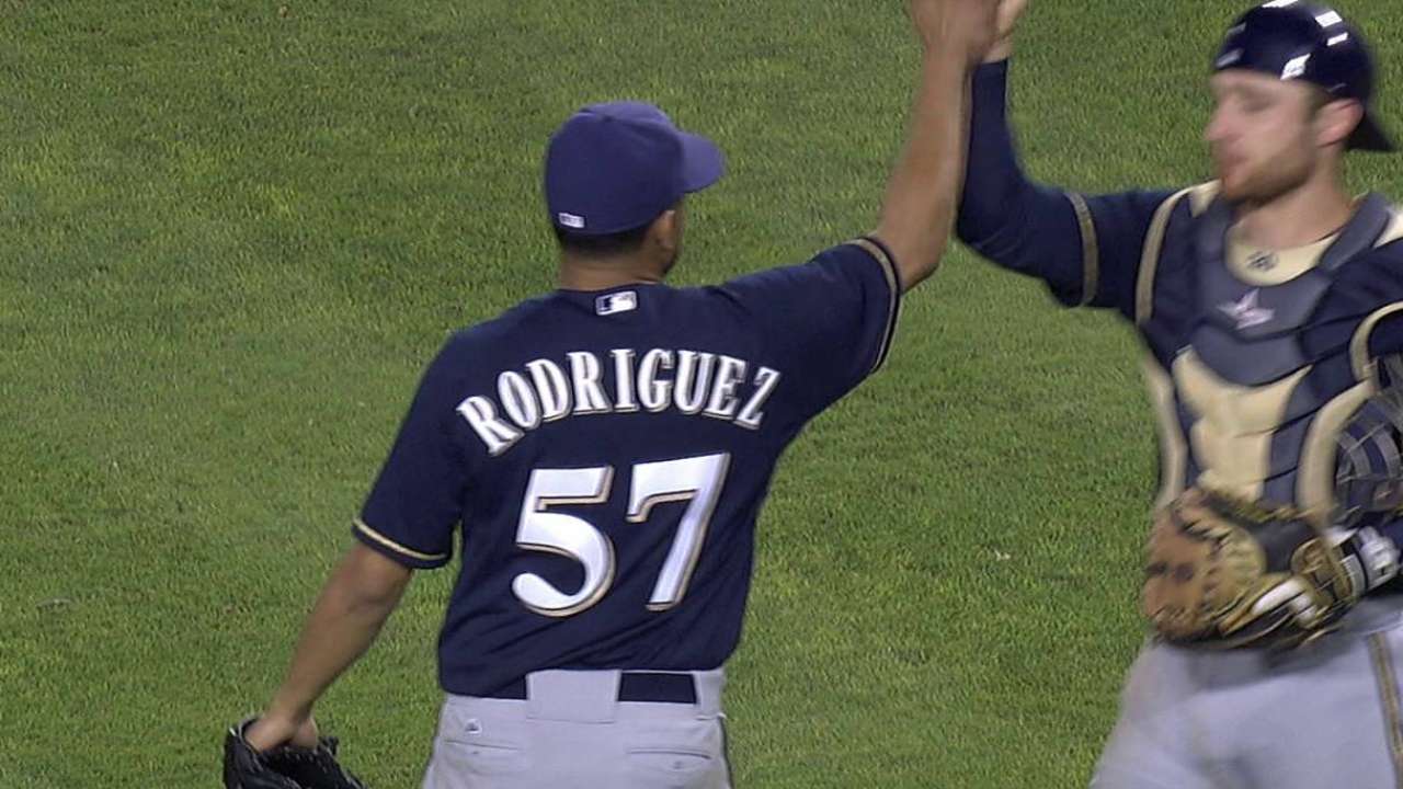 K-Rod ties Fingers for 11th on saves list