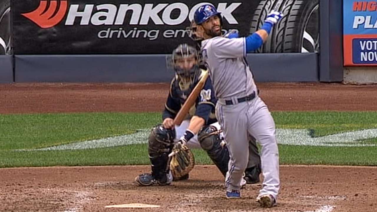 Bautista jonronea y Azulejos vencen a Cerveceros
