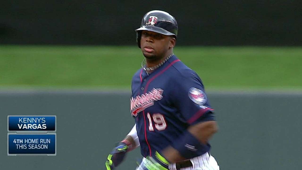 Vargas batea HR en triunfo de Mellizos vs. Indios