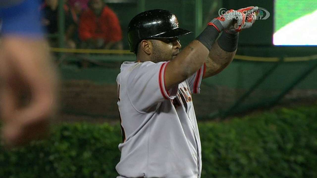 Tras caer en juego reanudado, S.F. vence a Cubs