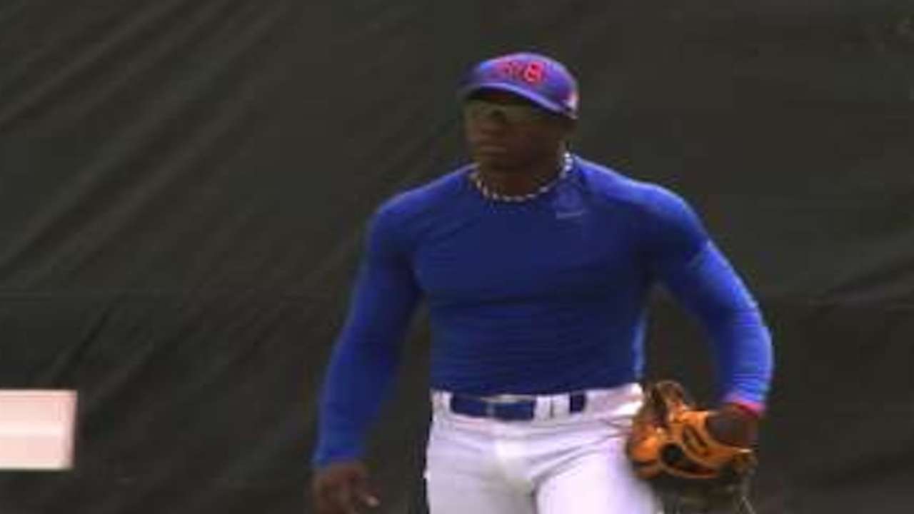 Red Sox continue to revamp offense with Castillo