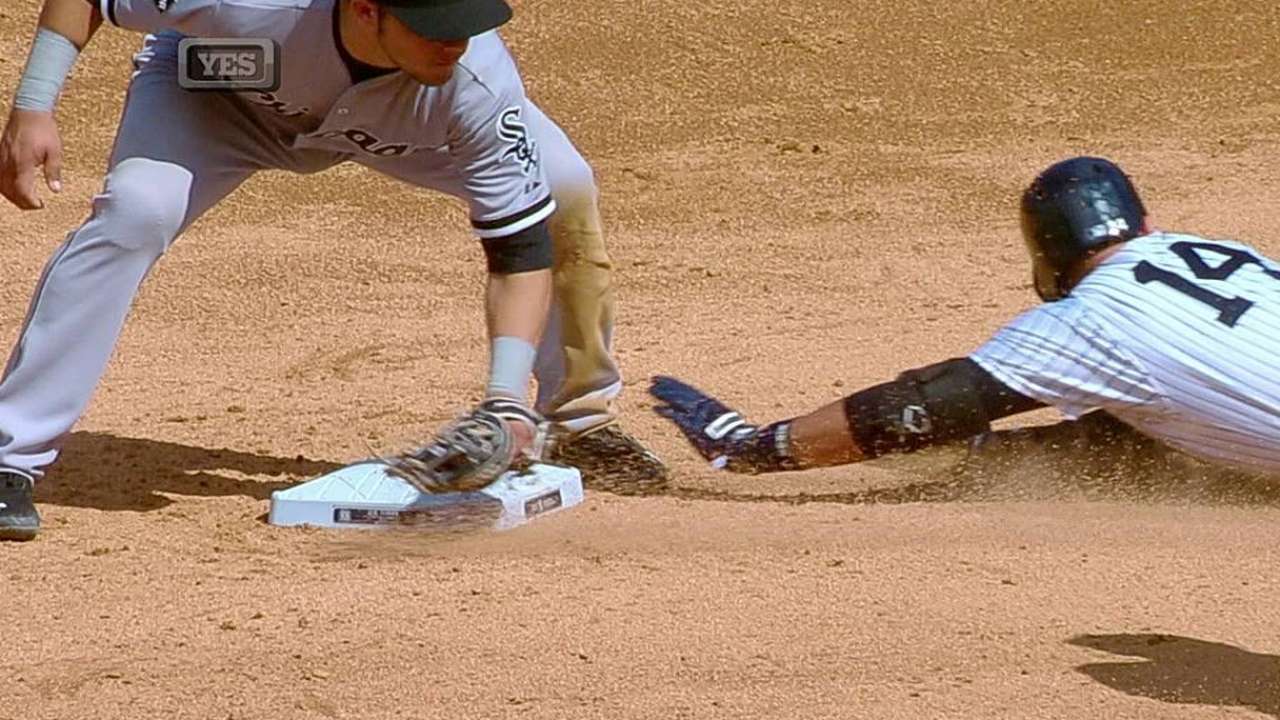 Consecutive plays reviewed in Yankees' favor