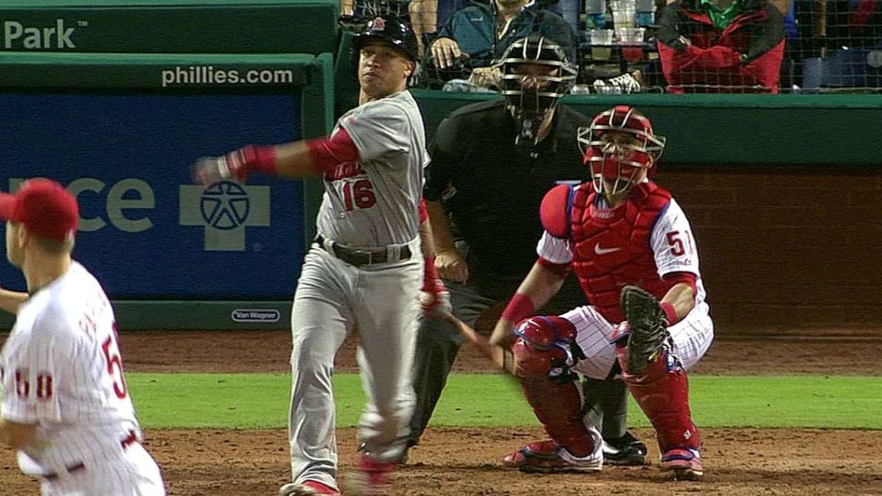 Cards get call confirmed, lose challenge vs. Phillies
