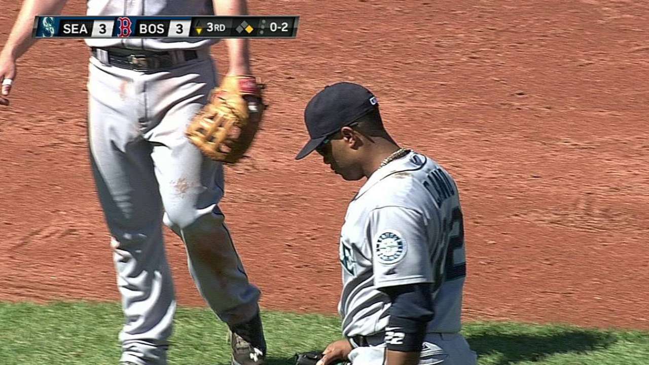 Cano exits after feeling ill, hopes to play Monday