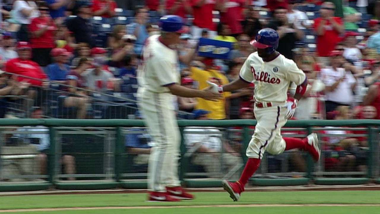 Cardenales caen maniatados por pitcheo de Filis