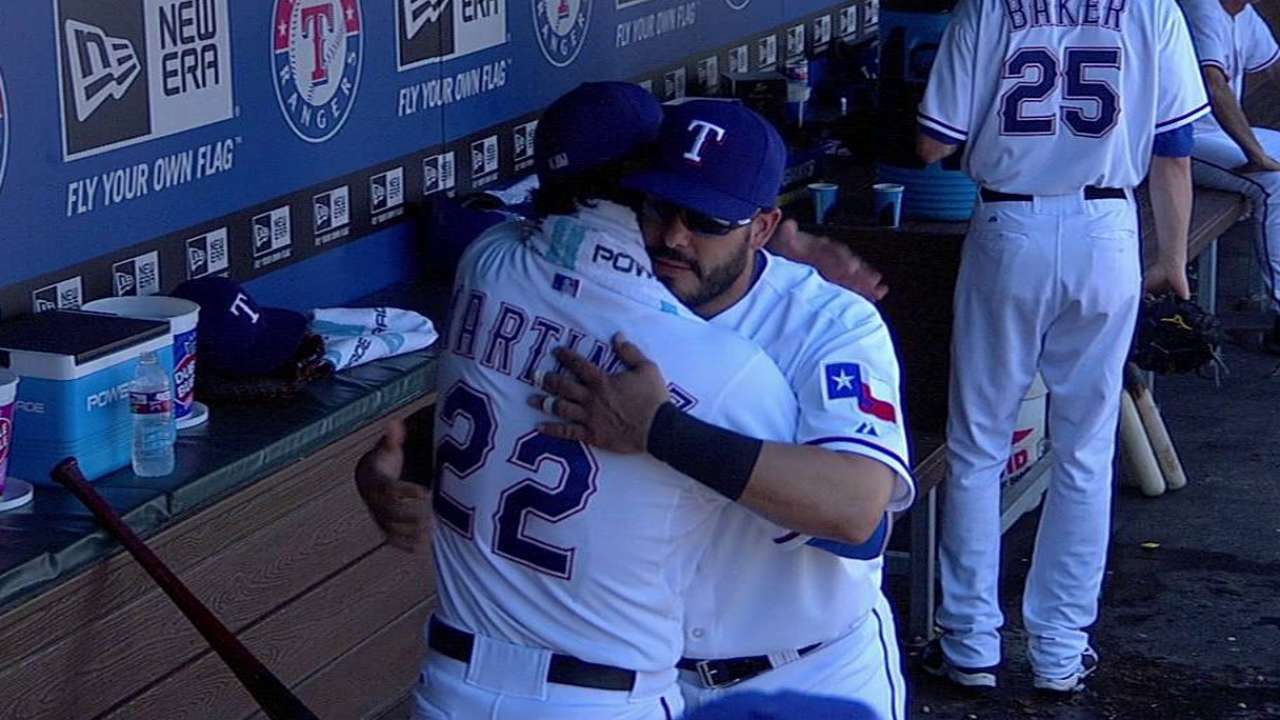 Rangers deal Soto to AL West-rival A's for cash