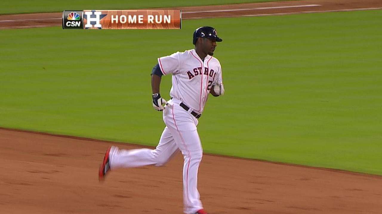 Carter jonroneó pero Astros cayeron vs. Atléticos