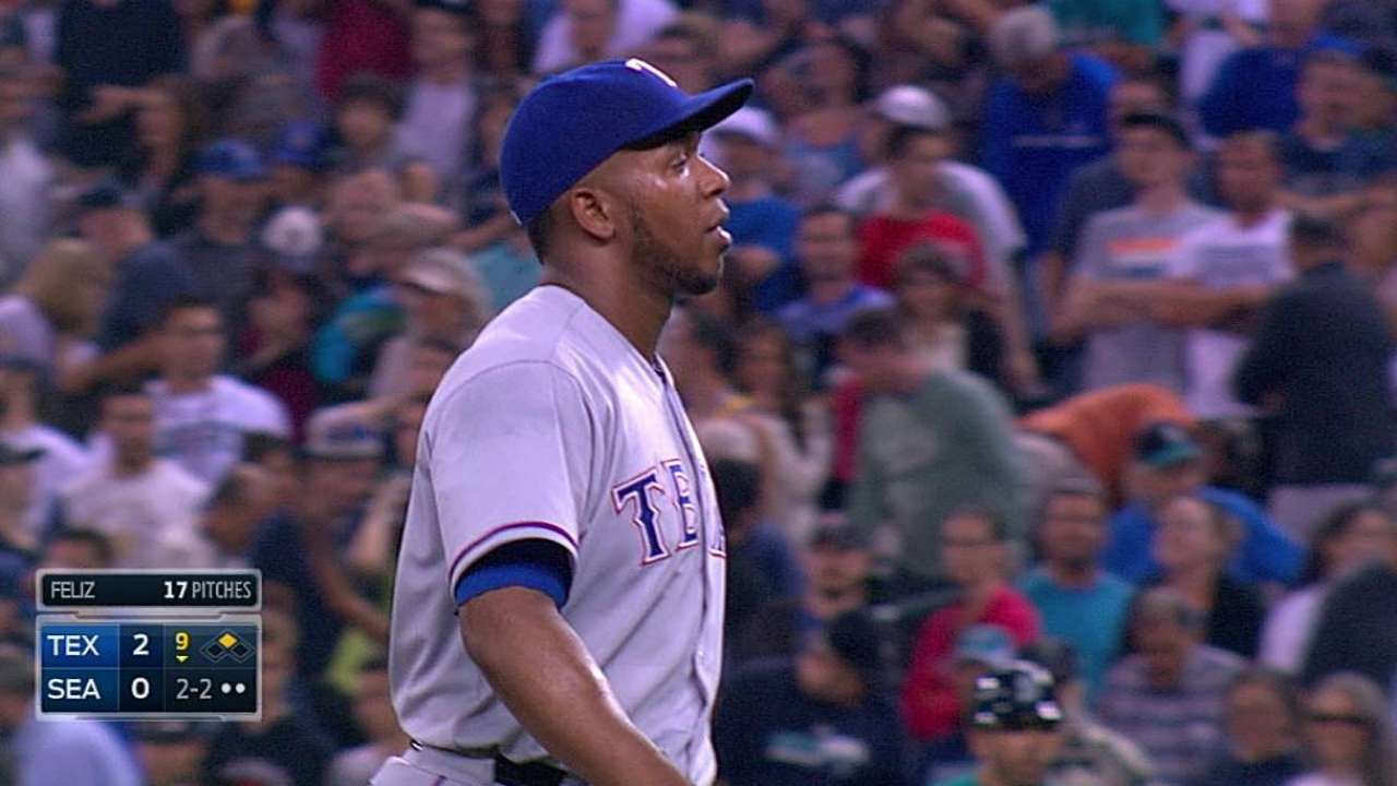 Mikolas navegó y Rangers blanquearon a Marineros