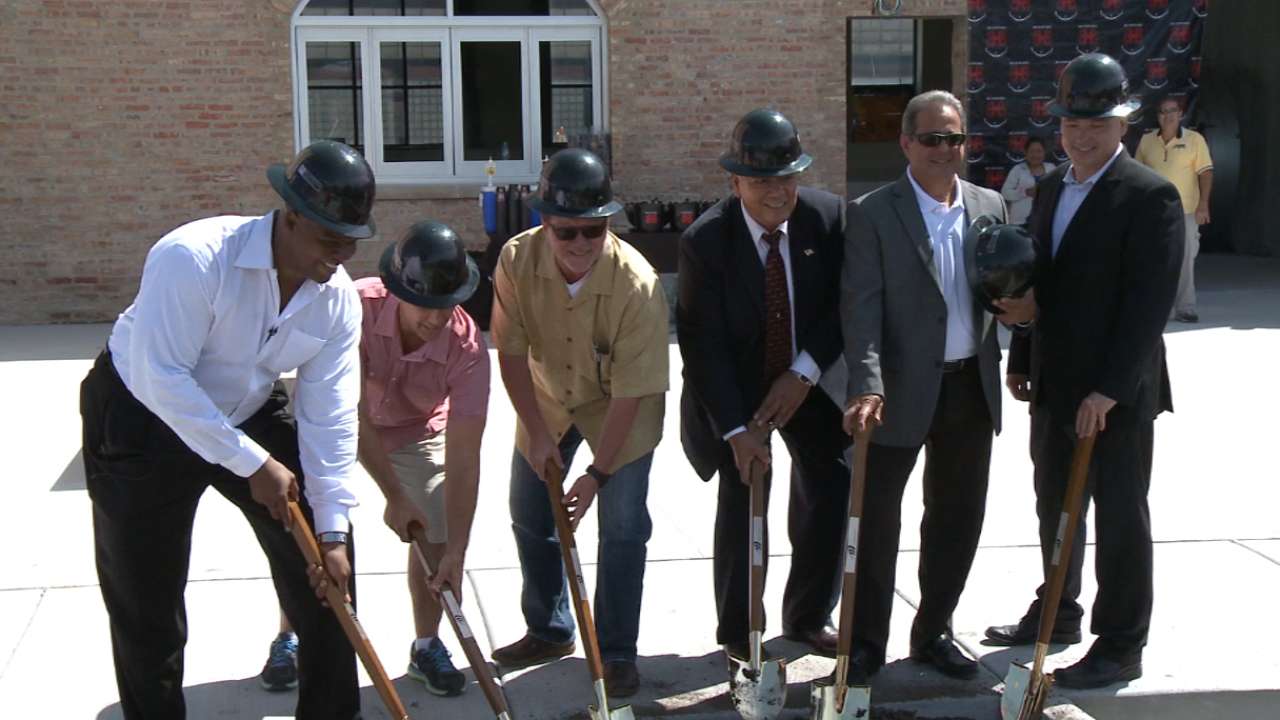 Thomas hosts Big Hurt Brewhouse groundbreaking