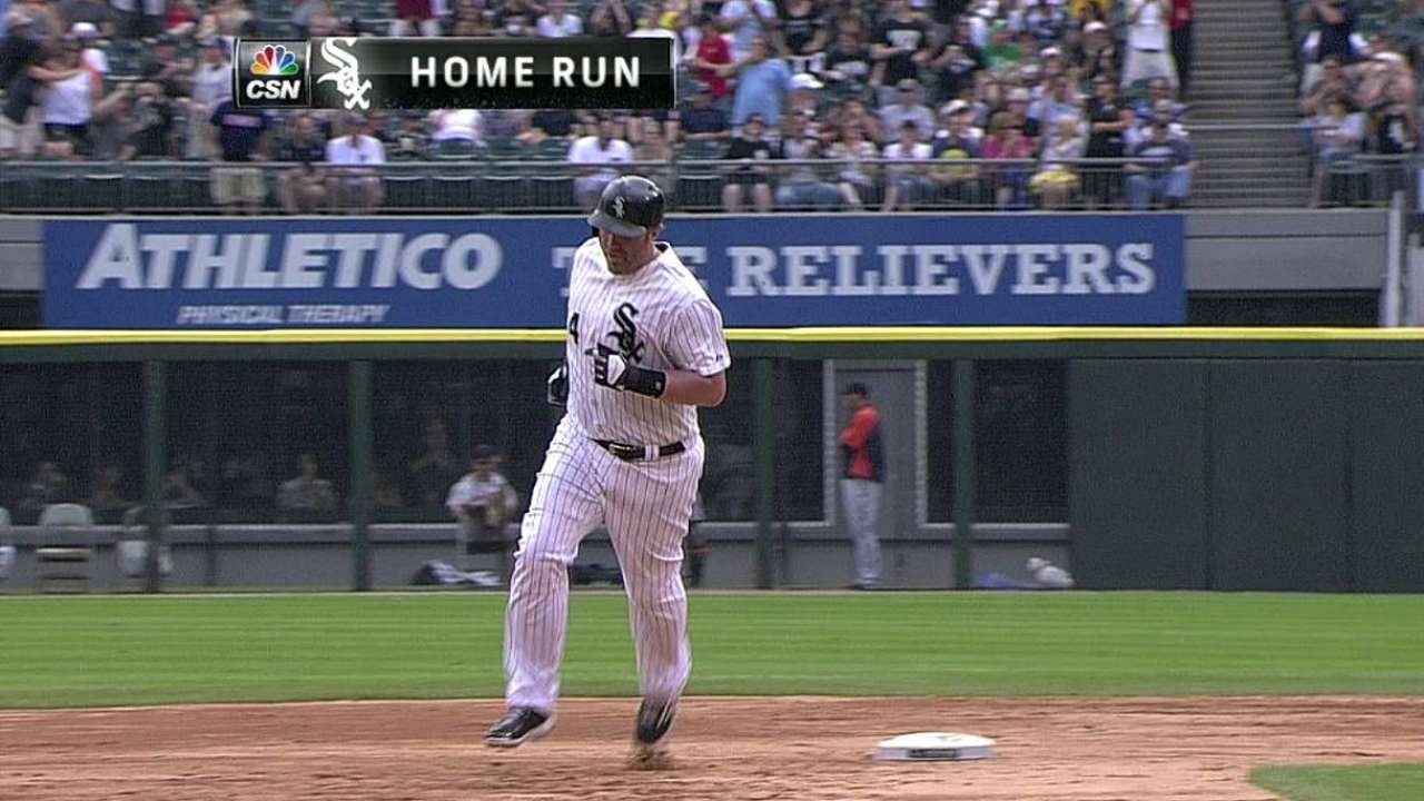 Adam Dunn pasa de Medias Blancas a Atléticos