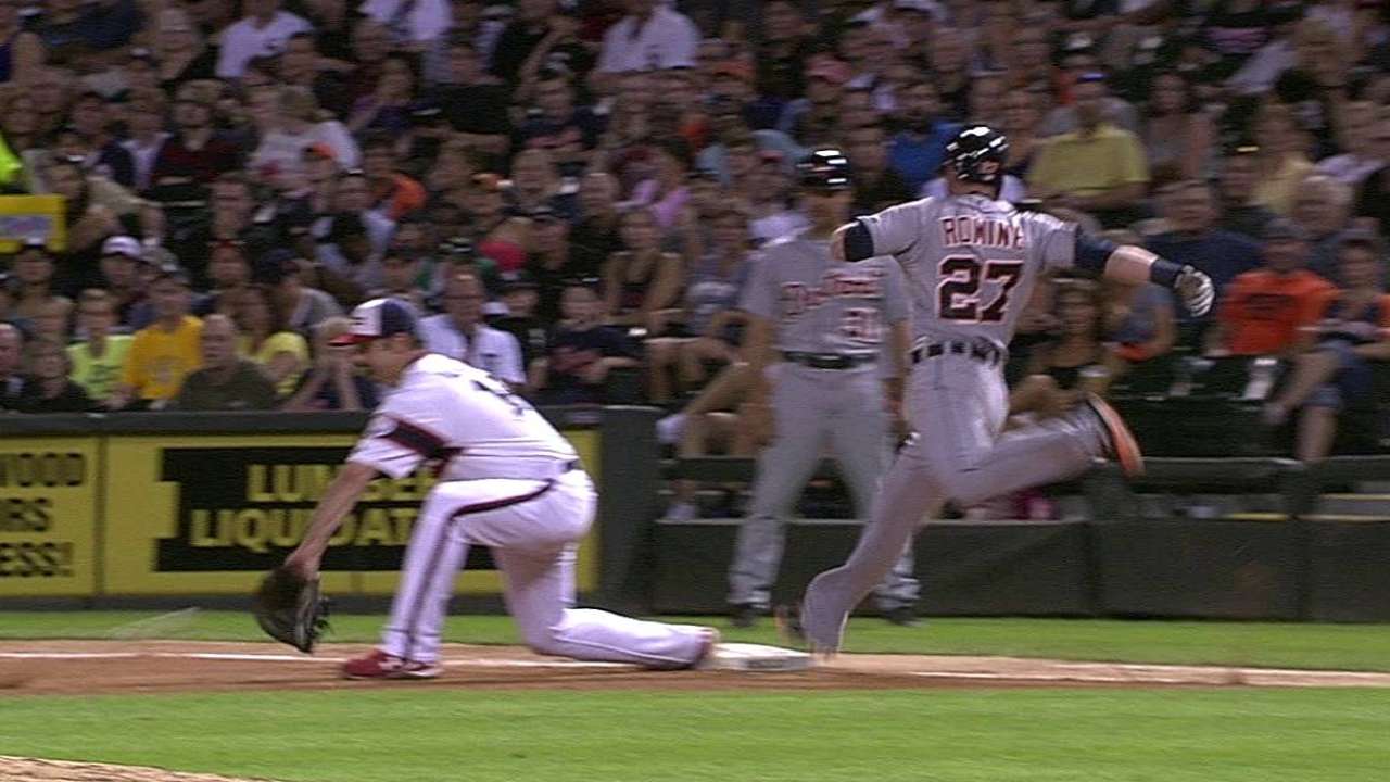 Ausmus loses challenge of close play at first