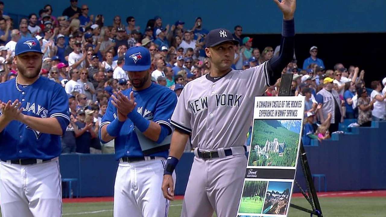 Jeter honored before series finale