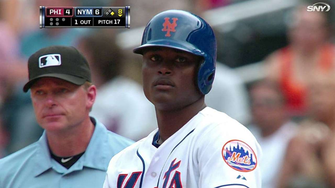 Jonrón de Recker clave en triunfo de Mets sobre Filis