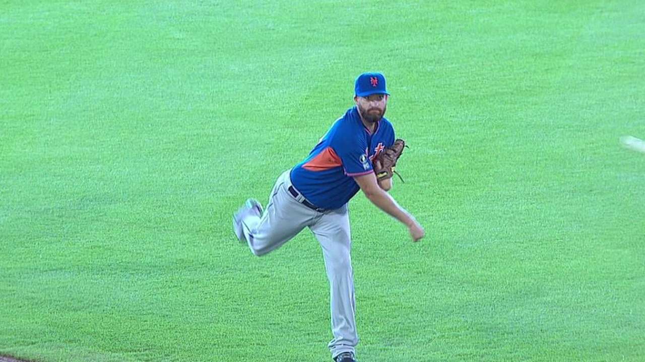 Mets, Parnell avoid arbitration with one-year deal