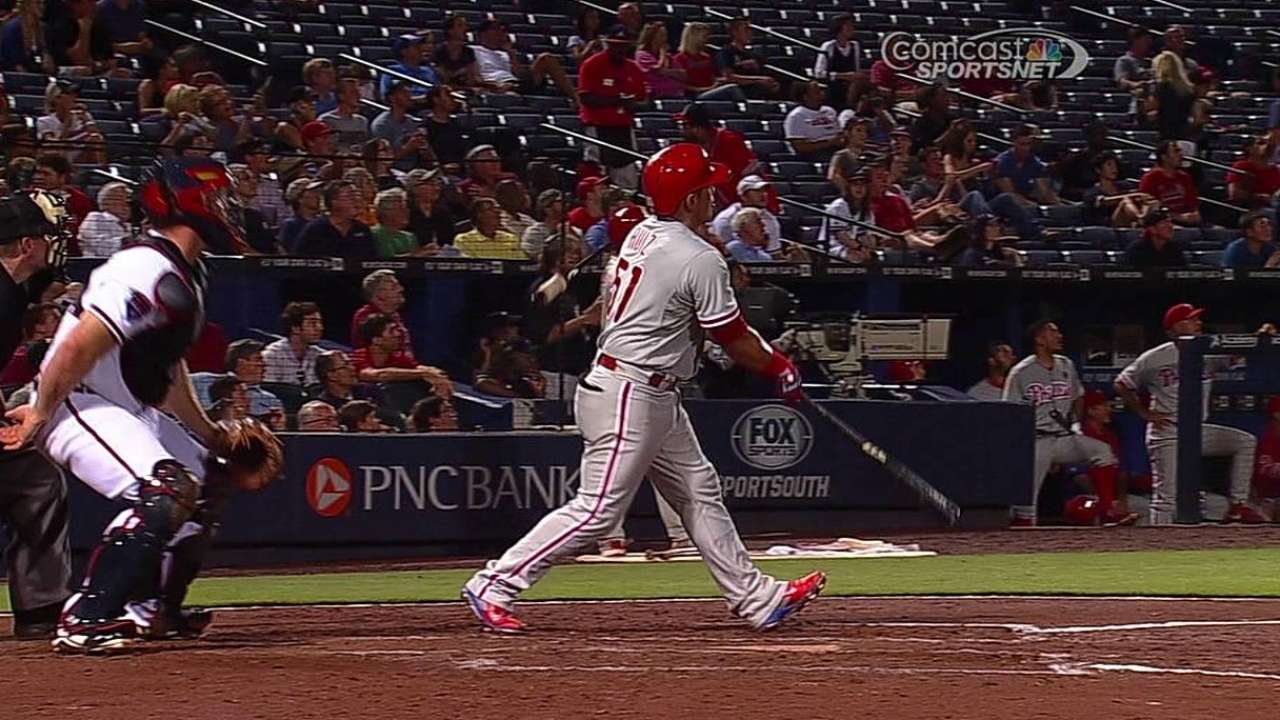 Ruiz dio HR en blanqueada de Filis sobre Bravos