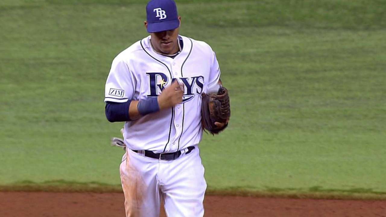 Azulejos hundieron a los Rays con tres jonrones
