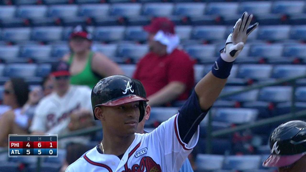 Braves' bats come alive to take series finale