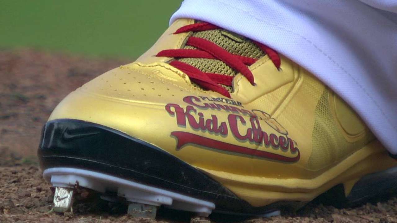 Kimbrel dons golden cleats for good cause
