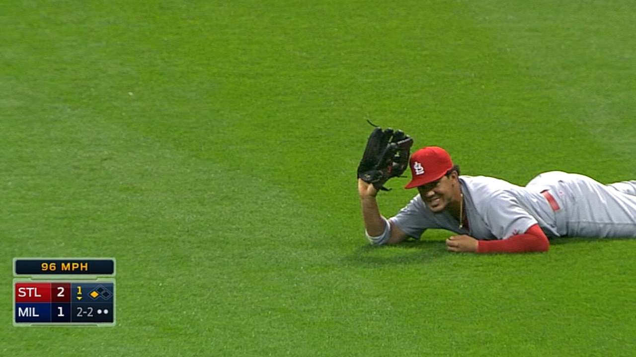 Cards start fast, up division lead over Brewers