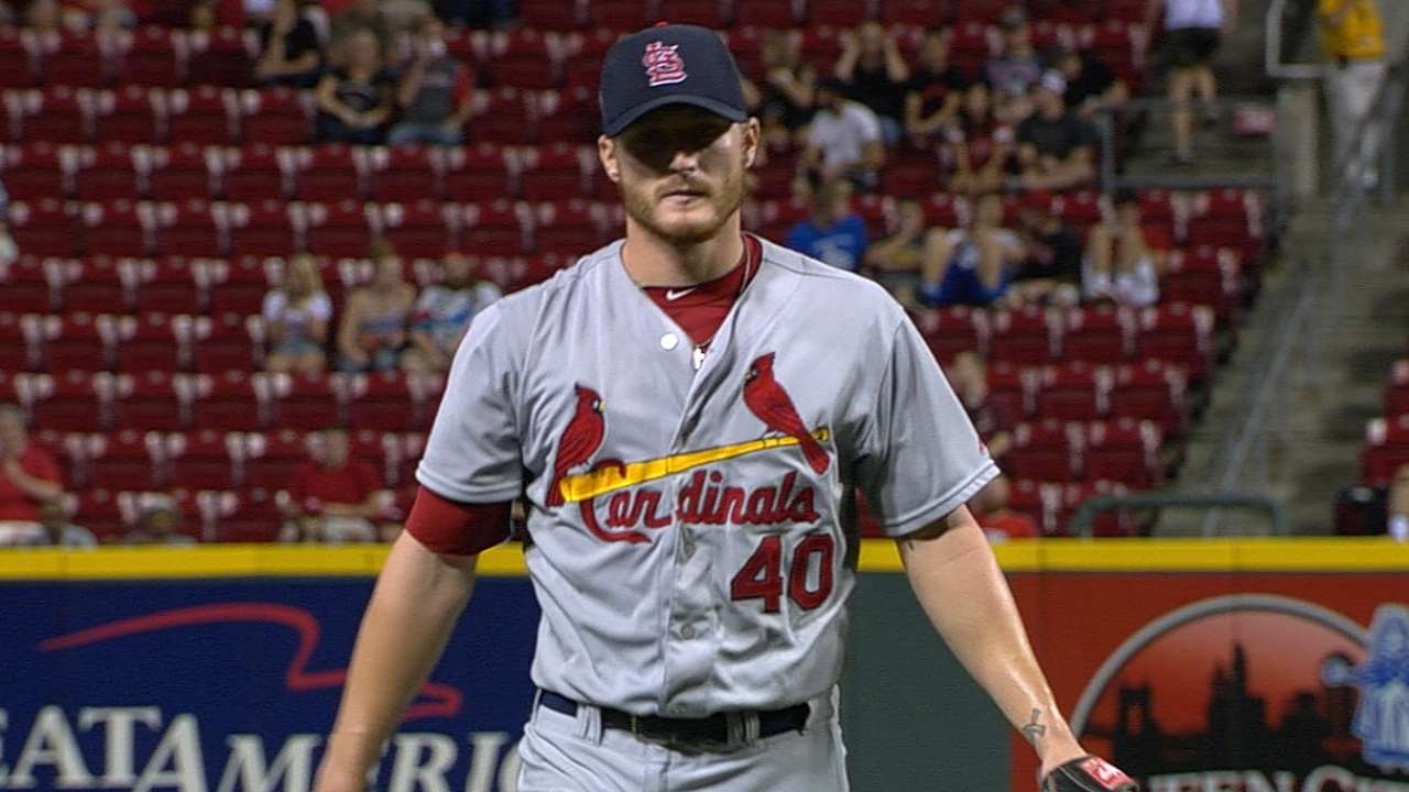 Miller deals dominant outing as Cards shut out Reds