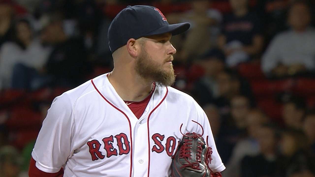 Shoddy defense, lack of offense sink Red Sox