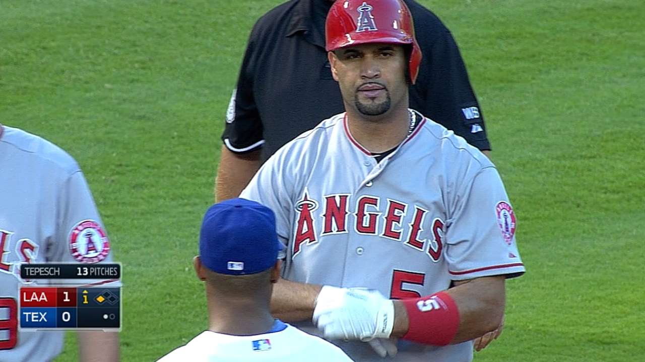 Pujols' three-hit performance