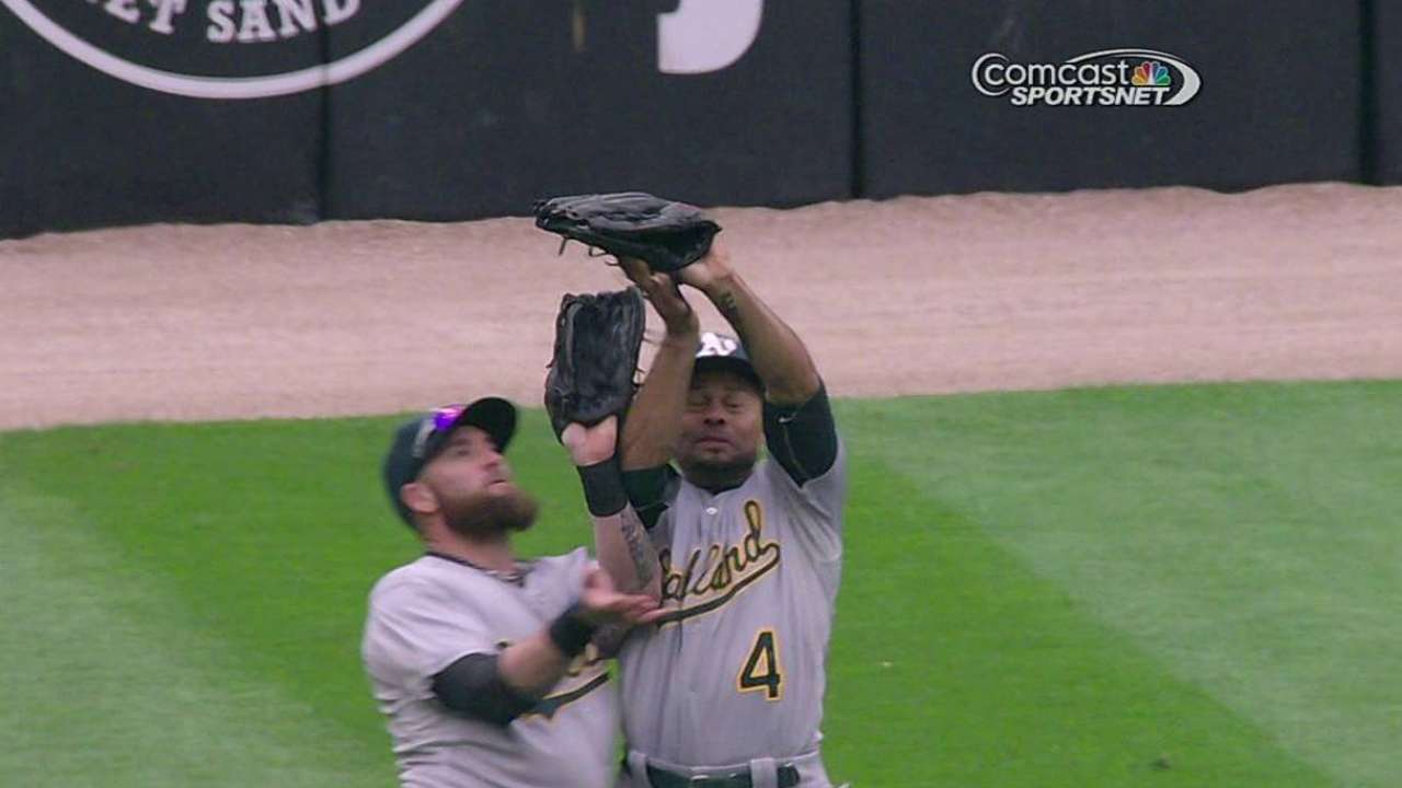 A's caen vs. Medias Blancas en duelo de pitcheo