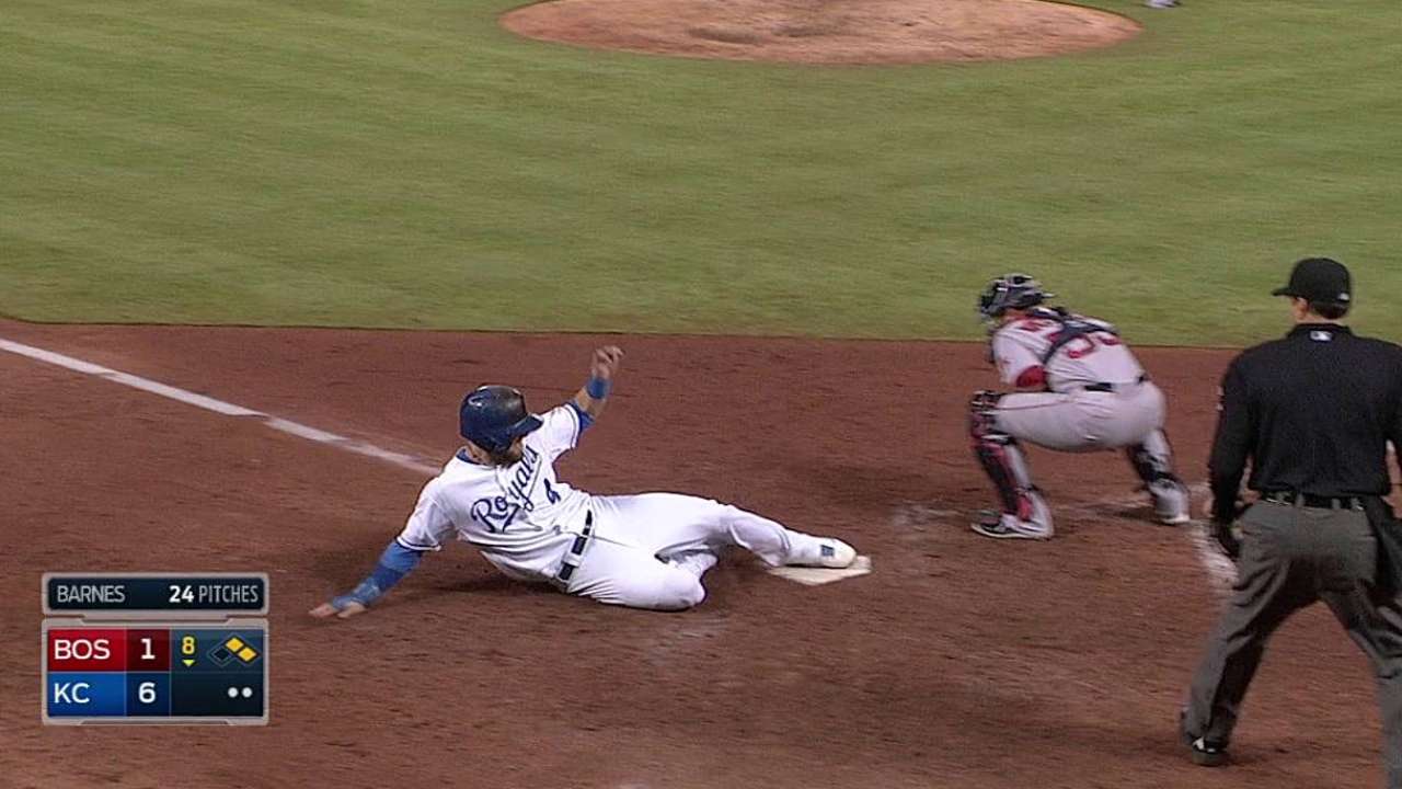 Infante tuvo tres hits y Reales derrotaron a Boston