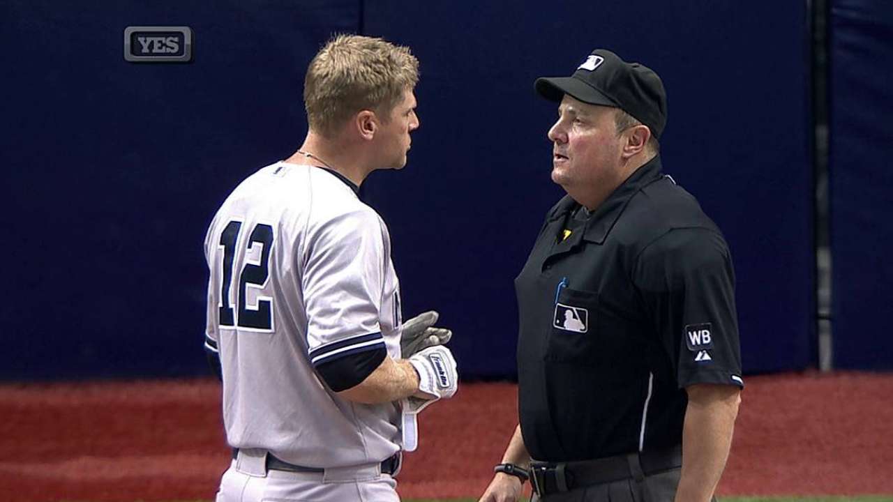 In return to lineup, Headley ejected for arguing strike call