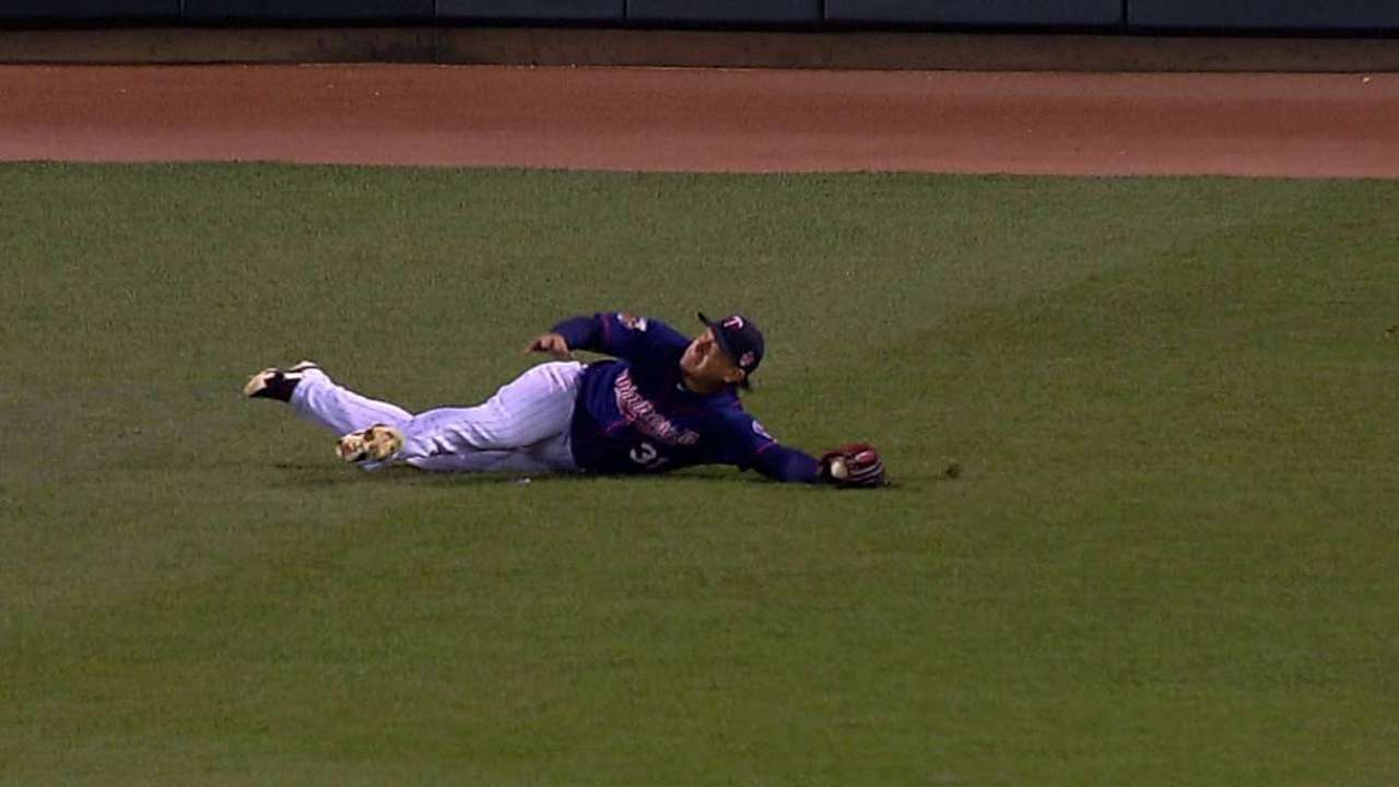 Arcia day to day after tweaking back on swing