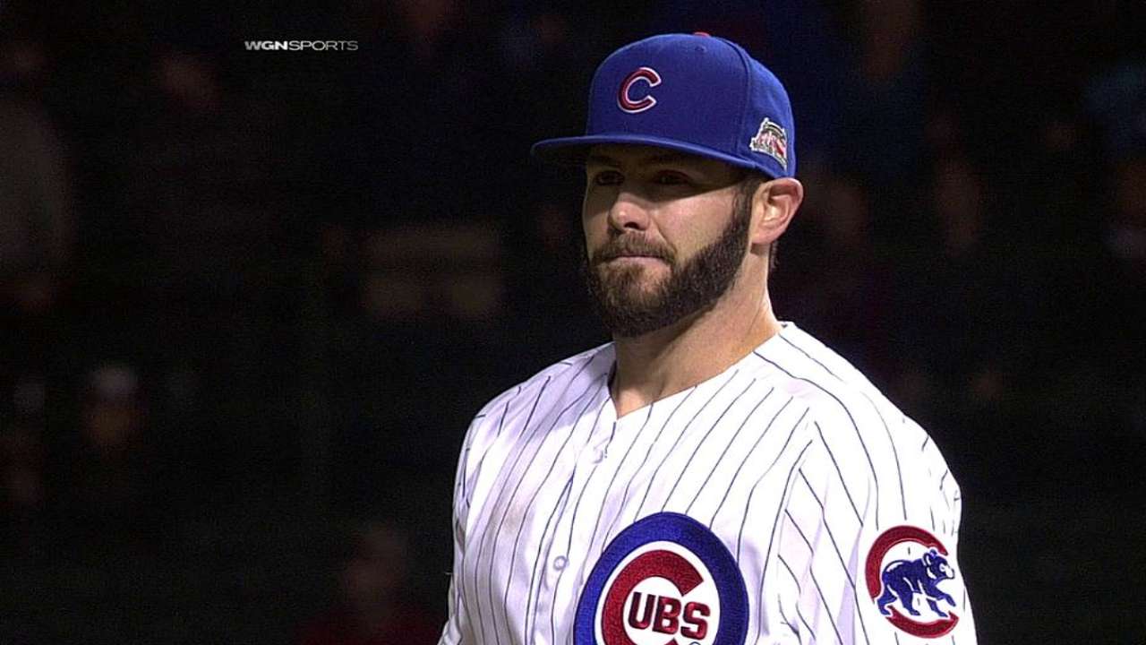 Szczur's hustle play nearly preserves no-no