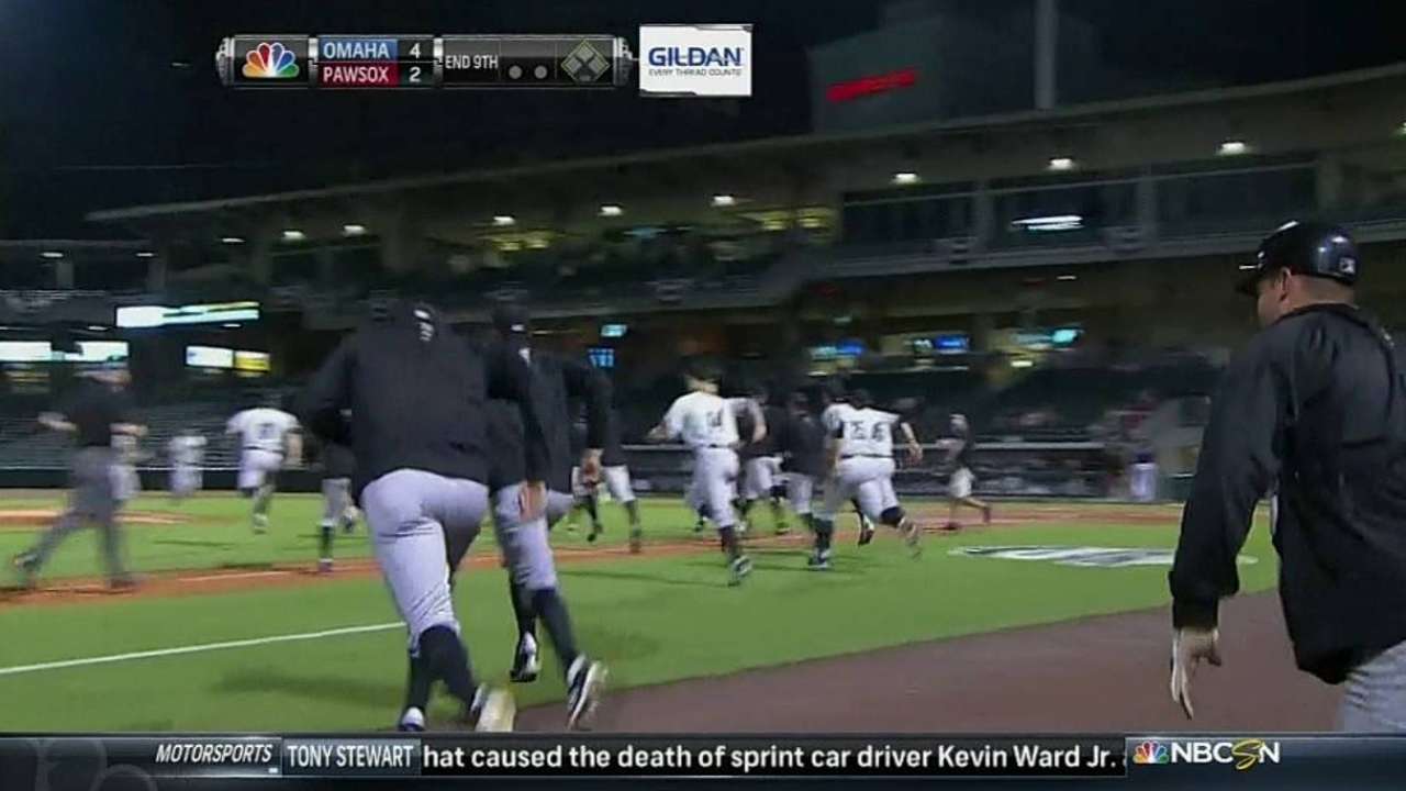 Hayes' late homer lifts Omaha to Triple-A title