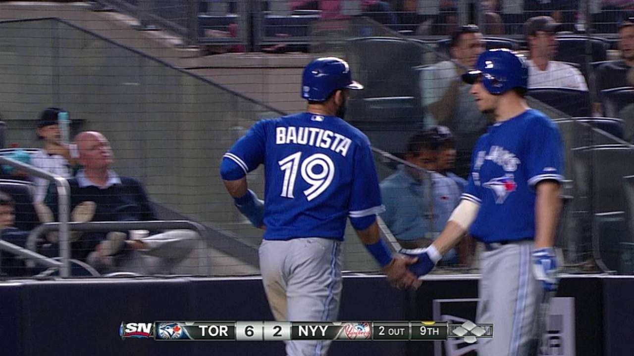 Blue Jays entertaining trade talks for Navarro
