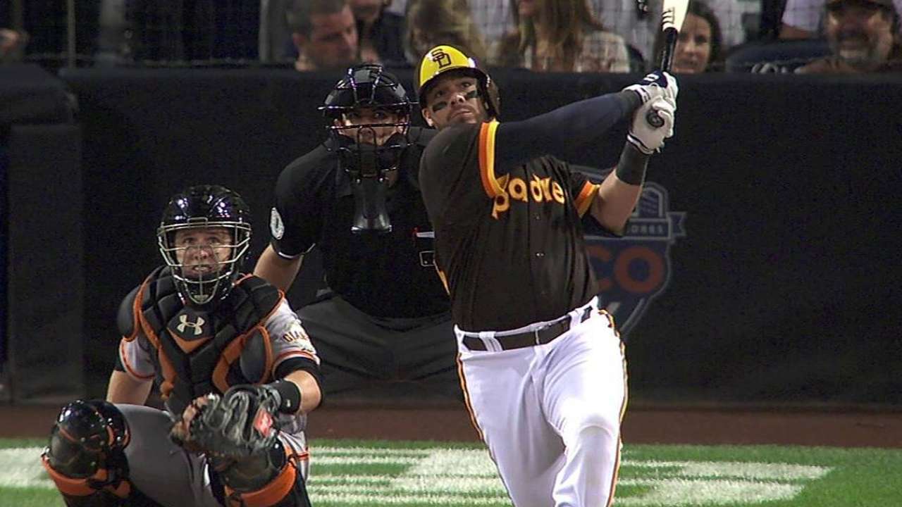 Cashner y los Padres dan traspiés a los Gigantes