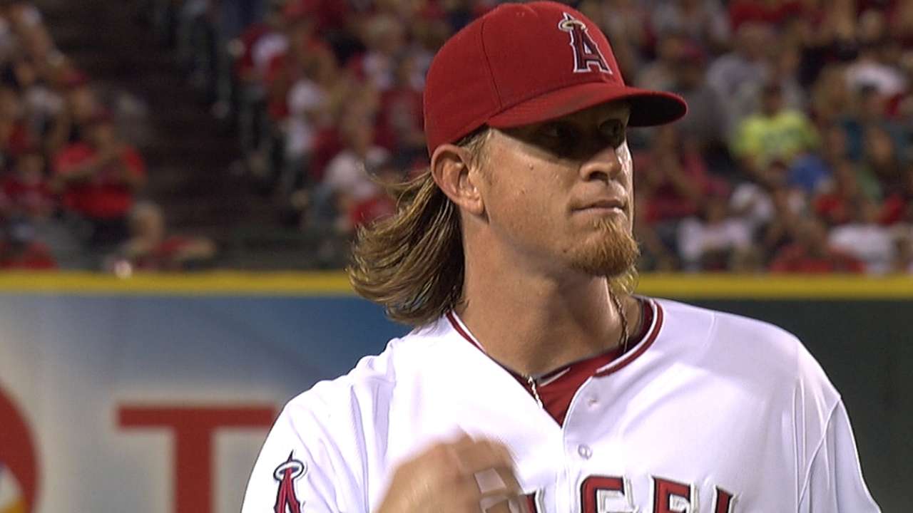 Halos get past Rangers on strength of HRs, Weaver
