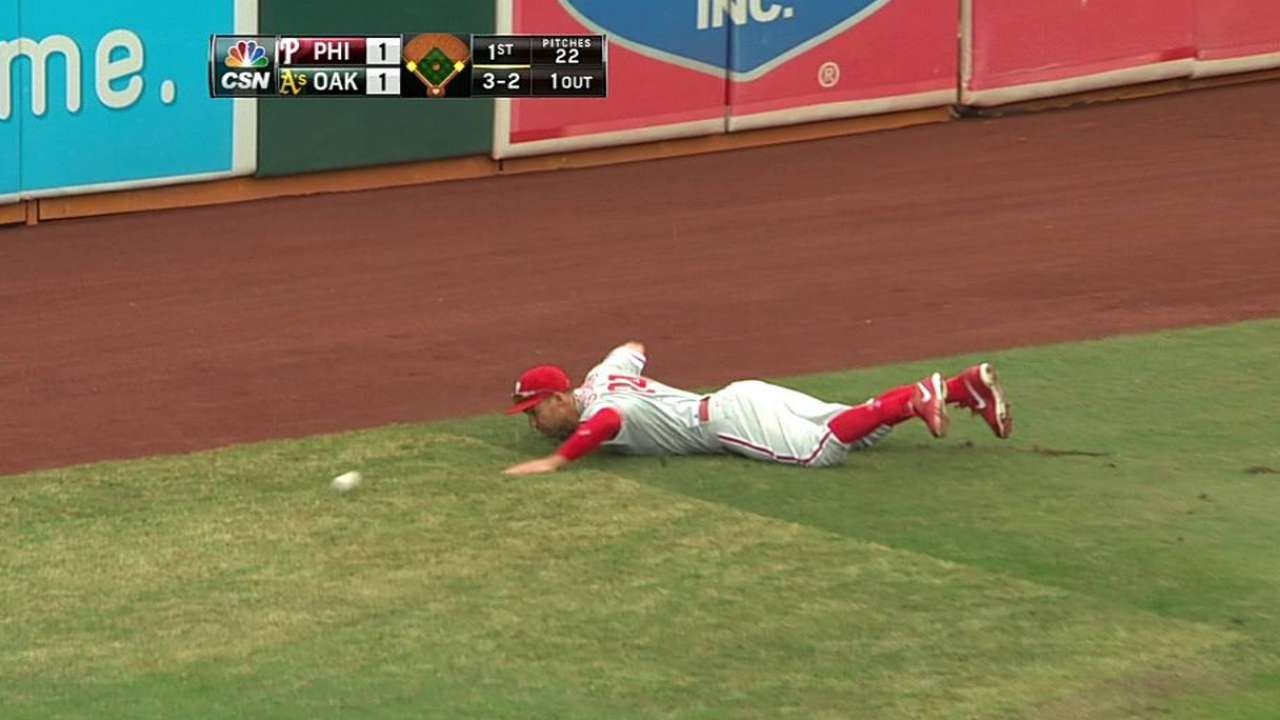 Moss set for offseason surgery on injured right hip