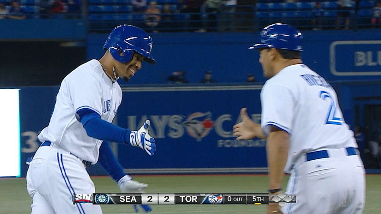 Blue Jays' playoff hopes end despite rout of Mariners