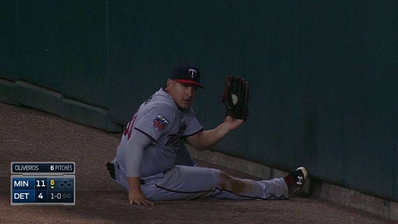Arcia's outstanding sliding grab