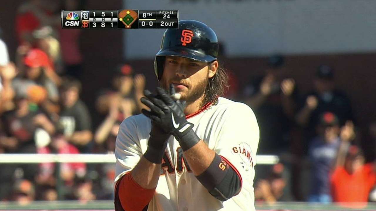 Sencillo de Crawford define triunfo de los Gigantes