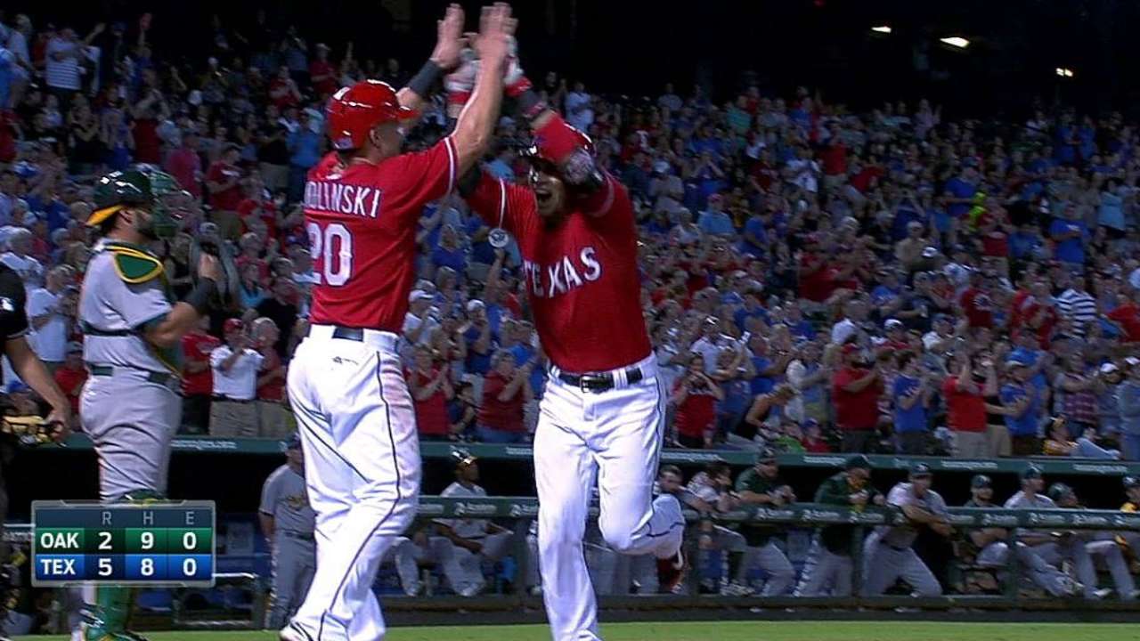 Chirinos' two-run homer