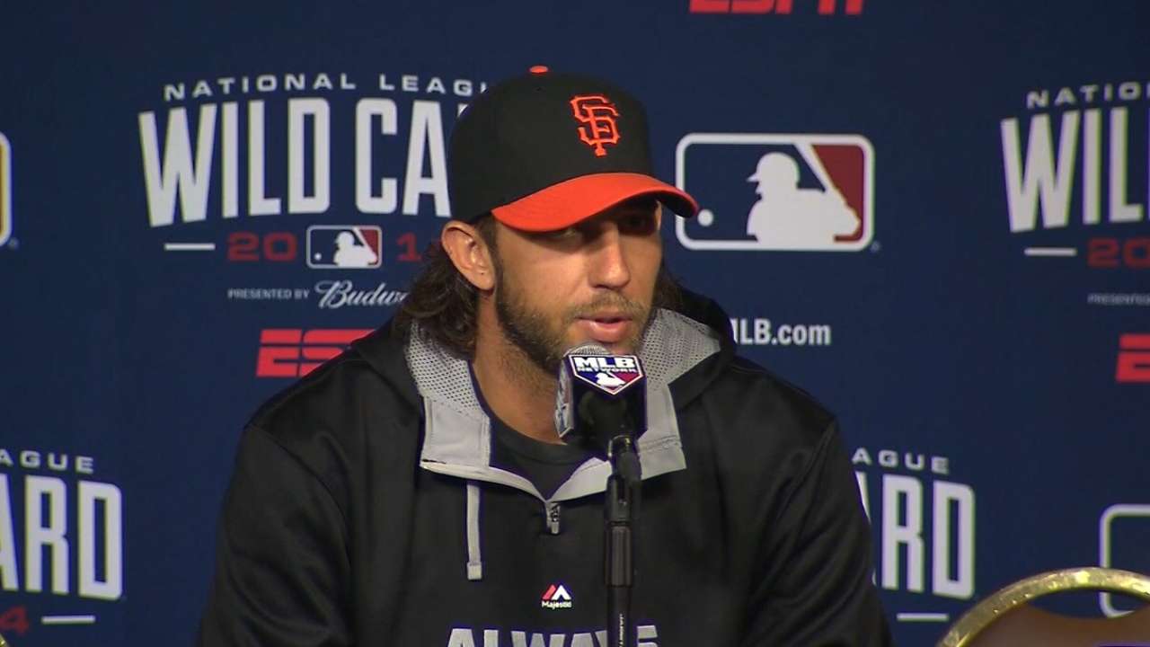 Raucous PNC Park crowd won't bother Bumgarner
