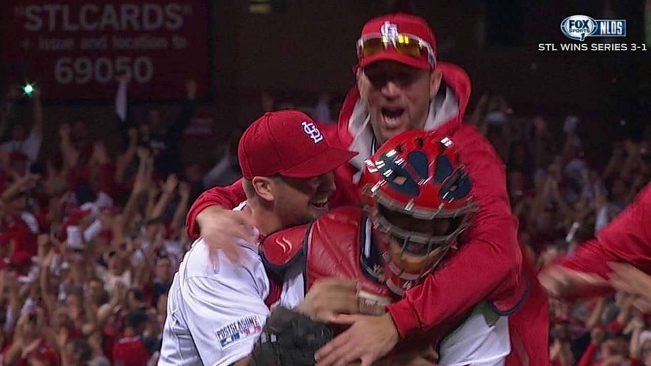 S.L. le volvió a caer a Kershaw para avanzar a SCLN