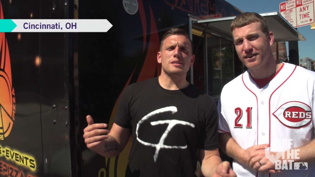 Todd Frazier Serves Pizza