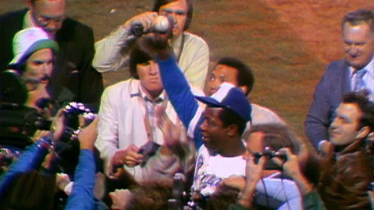 Birthday a reminder that Aaron, Alomar each a treat