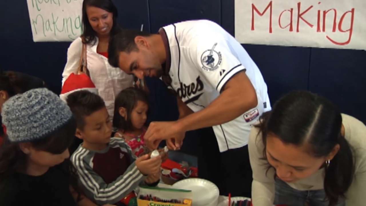 2014 Padres Holiday Caravan