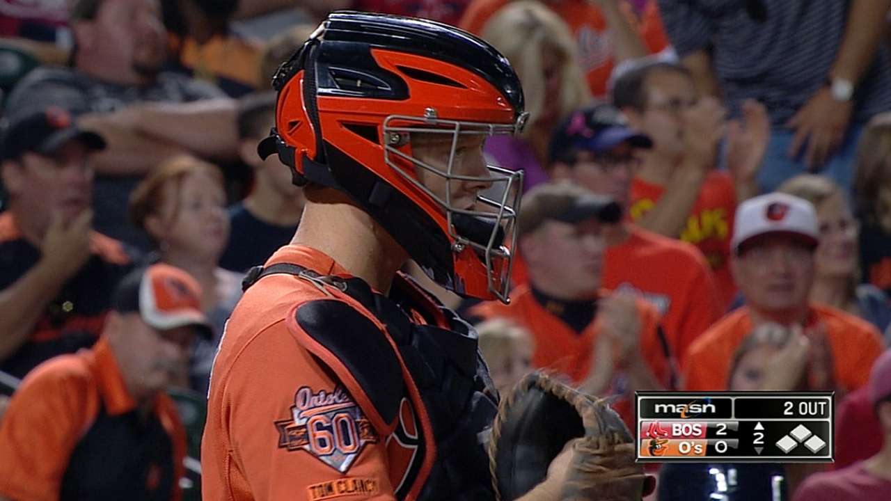 Backstop Hundley, Rox reportedly agree to 2-year deal