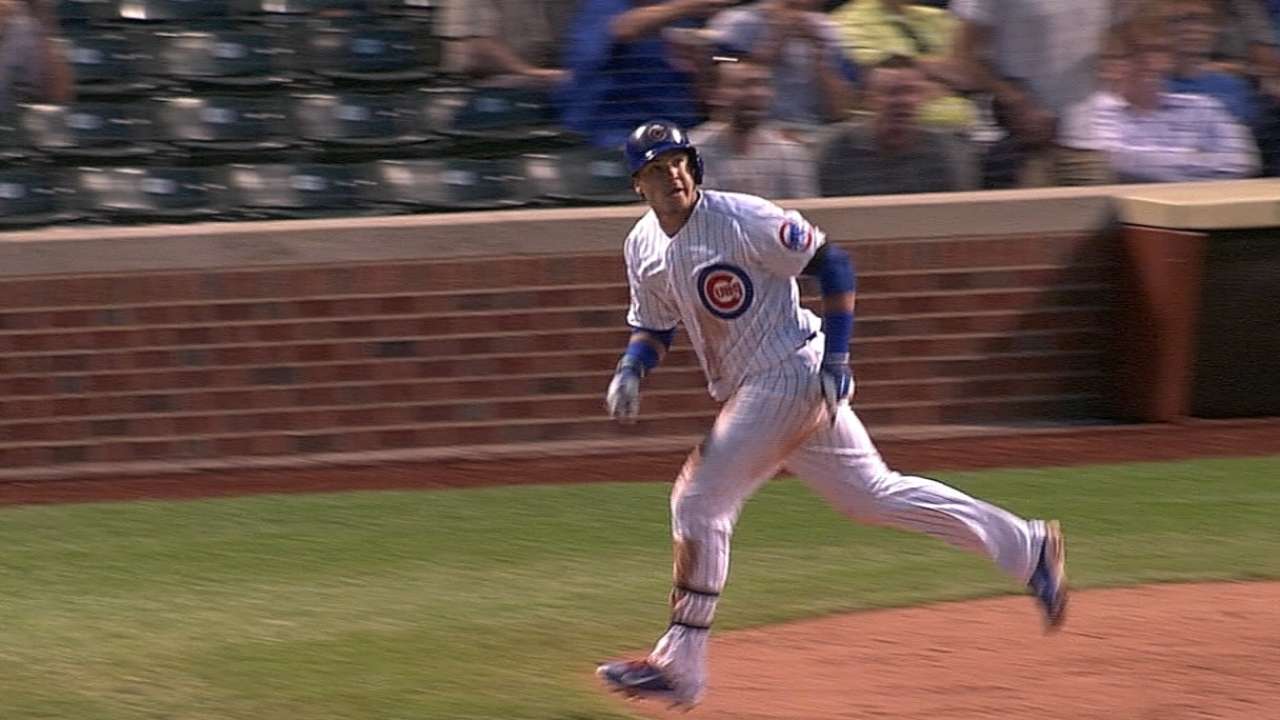 Maddon watches Baez play in Puerto Rico